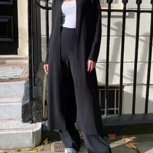 Aritzia BABATON Kirby Longline Sweater Black  XS